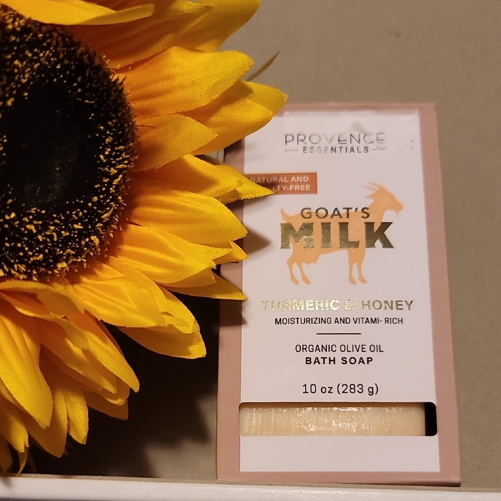 🌻Provence Essentials Goat's Milk Bath Soap- Organic Olive Oil🌻